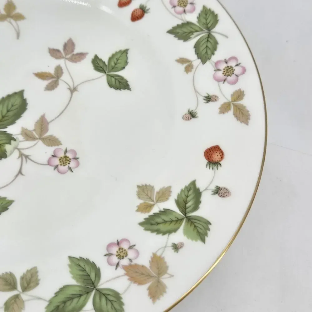 4 Wedgewood Wild Strawberry Bone China Salad Plates R4406 8